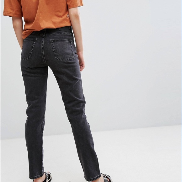 ASOS - Weekday Seattle High Waist Mom Jeans - Picture 2 of 8